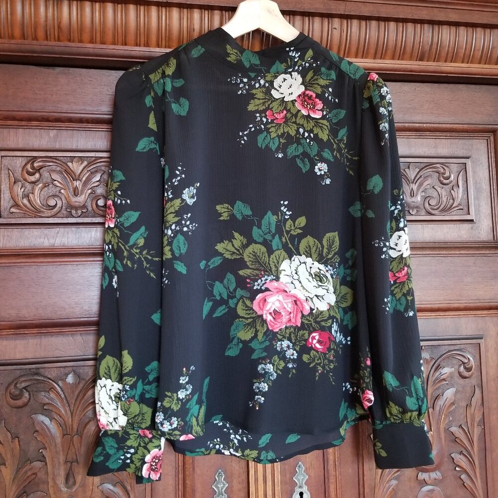 LIKE NEW Loft Floral Blouse